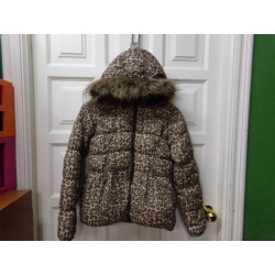 Plumas Zara 9-10 años. Segunda mano.