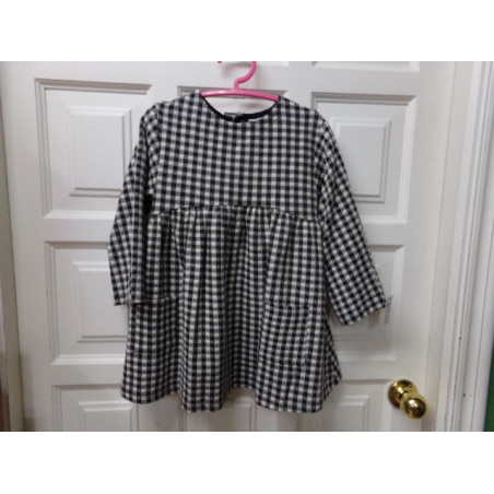 Vestido cuadros Zara 4-5 años. Segunda mano.