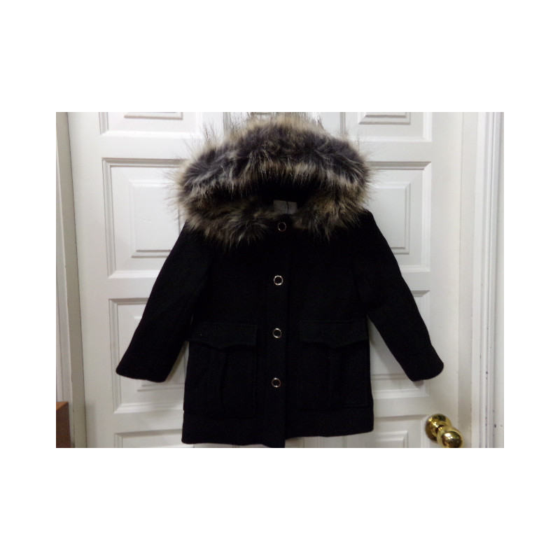 Chaquetón negro Zara paño 6 años. Segunda mano.