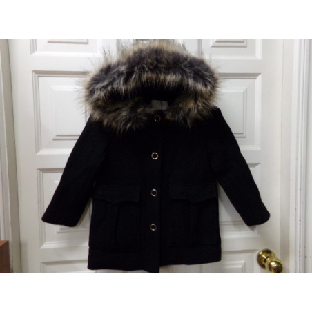 Chaquetón negro Zara paño 6 años. Segunda mano.