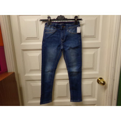 Pantalón vaquero Tommy H. 10 años. Segunda mano.