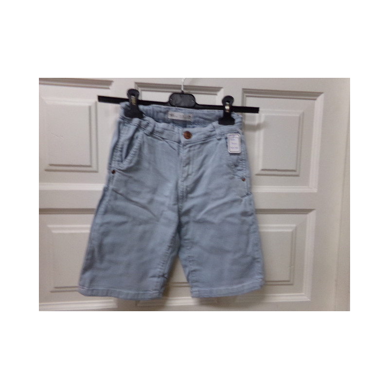 Pantalón corto vaquero Zara 9 años. Segunda mano.