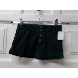 Pantalón corto verde Zara...