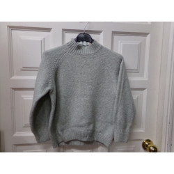 Jersey punto verde Zara 9 años. Segunda mano.