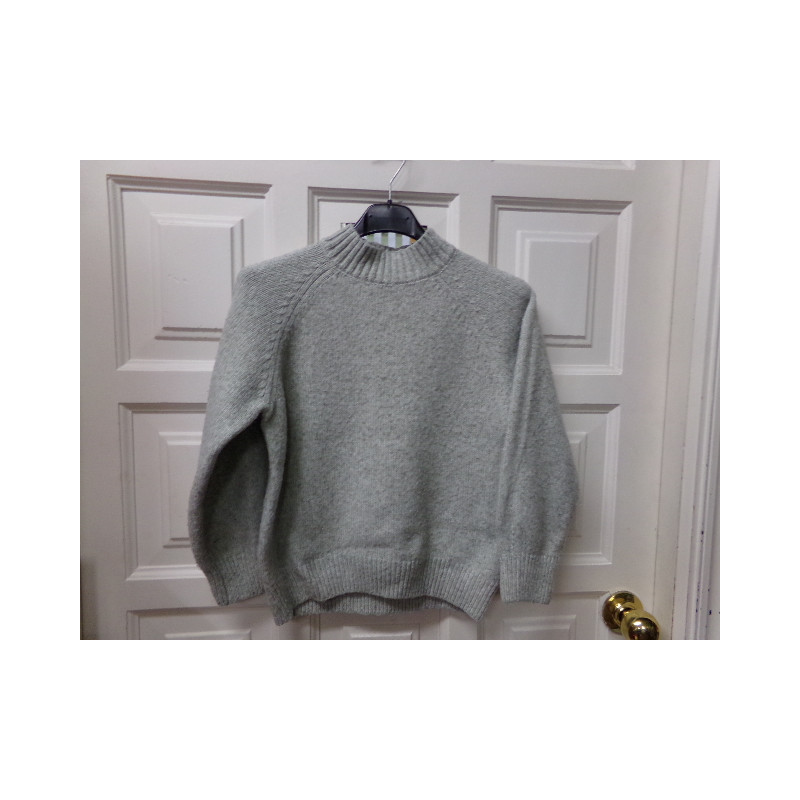 Jersey punto verde Zara 9 años. Segunda mano.