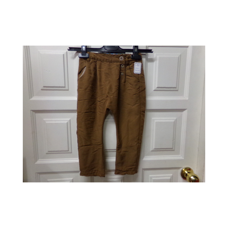 Pantalón camel 2-3 años. Segunda mano.