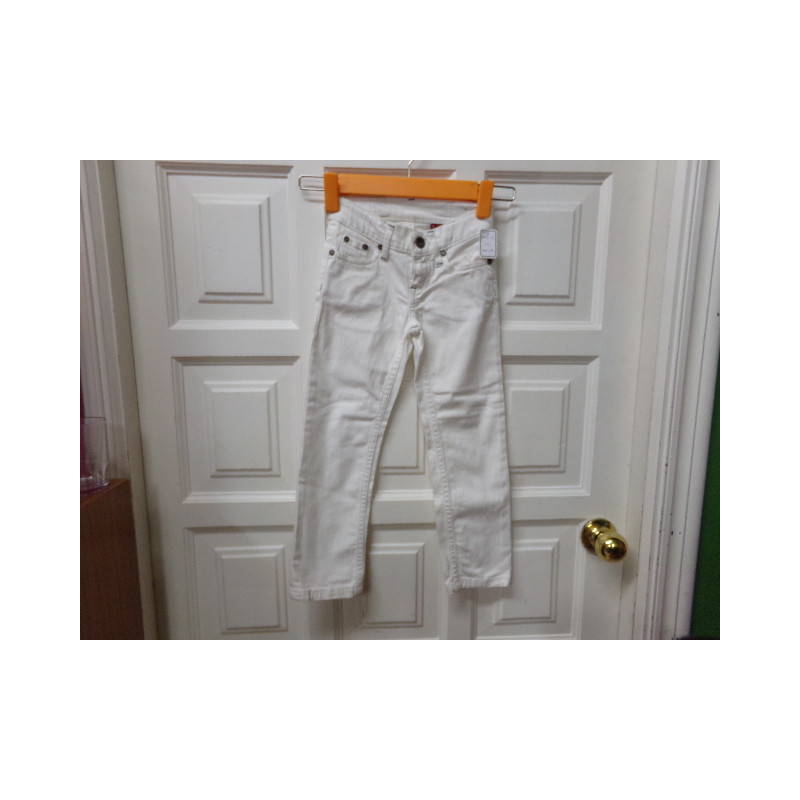 Pantalón vaquero Levis 5 años. Segunda mano.