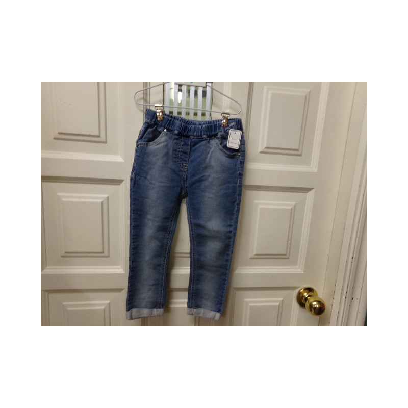 Pantalón vaquero 2-3 años. Segunda mano.