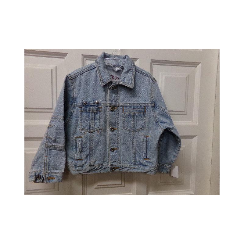 Cazadora vaquera 4 años. Segunda mano.