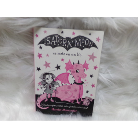 Libro Isadora Moon, se mete en un lio. Segunda mano.