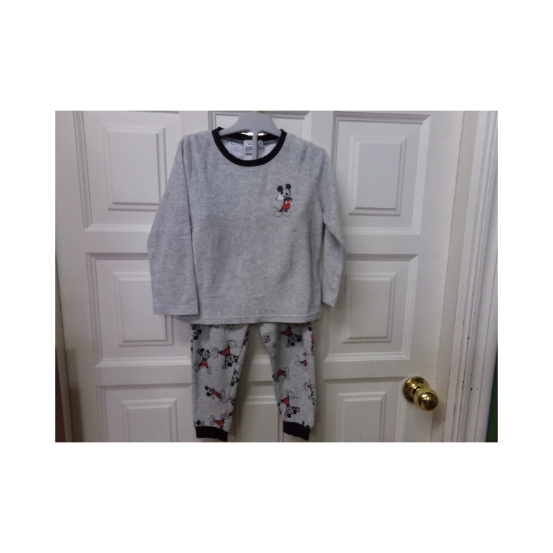 Pijama Mickey 5 años. Segunda mano.