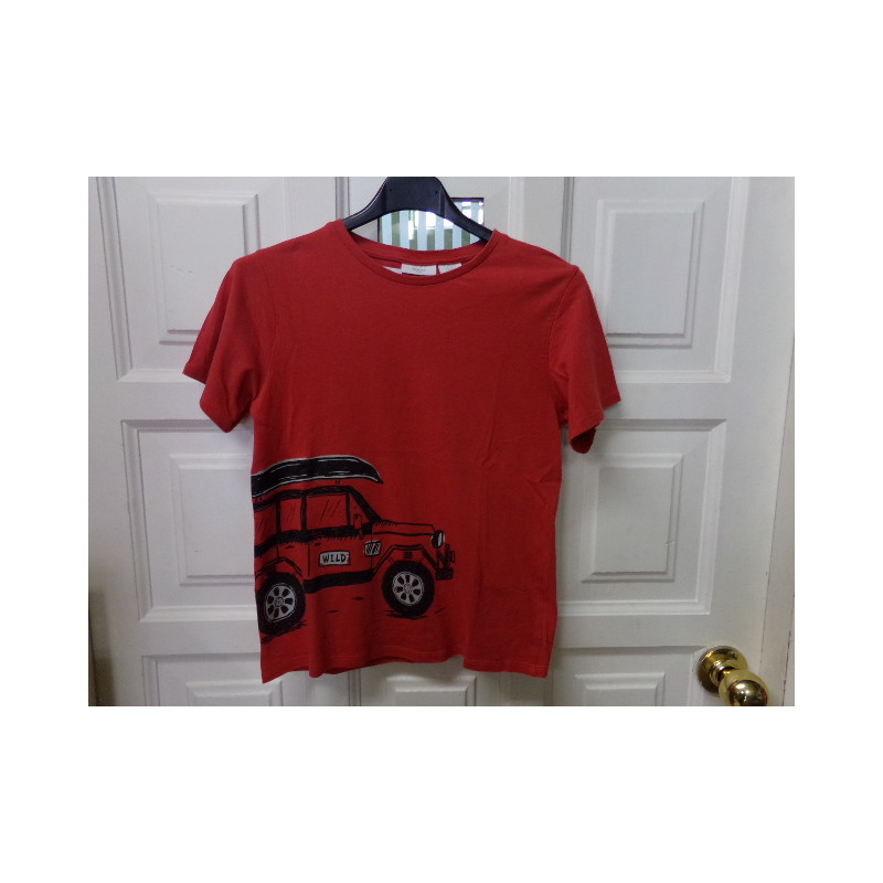 Camiseta Mango 8-9 años. Segunda mano.