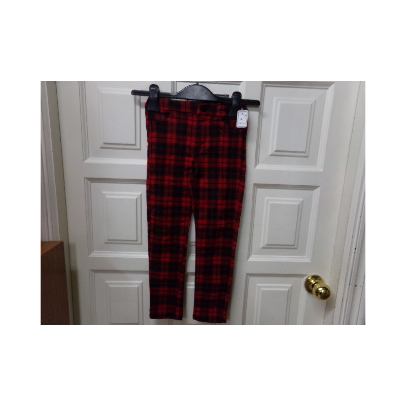 Pantalón cuadros 7-8 años. Segunda mano.