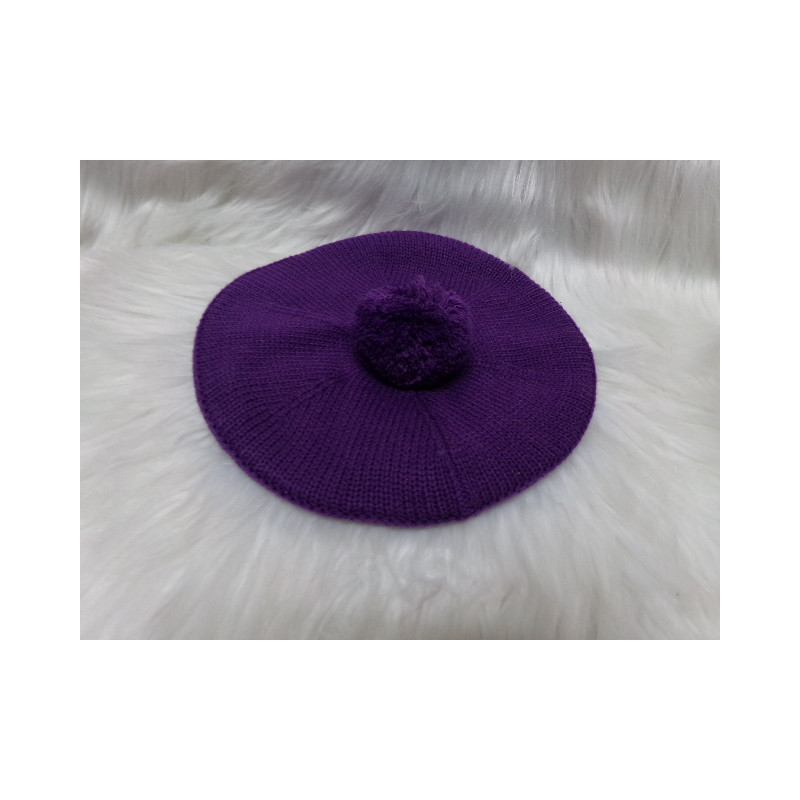 Gorro punto violeta. Segunda mano.
