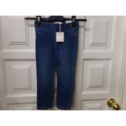 Pantalón vaquero 3-4 años. A estrenar.
