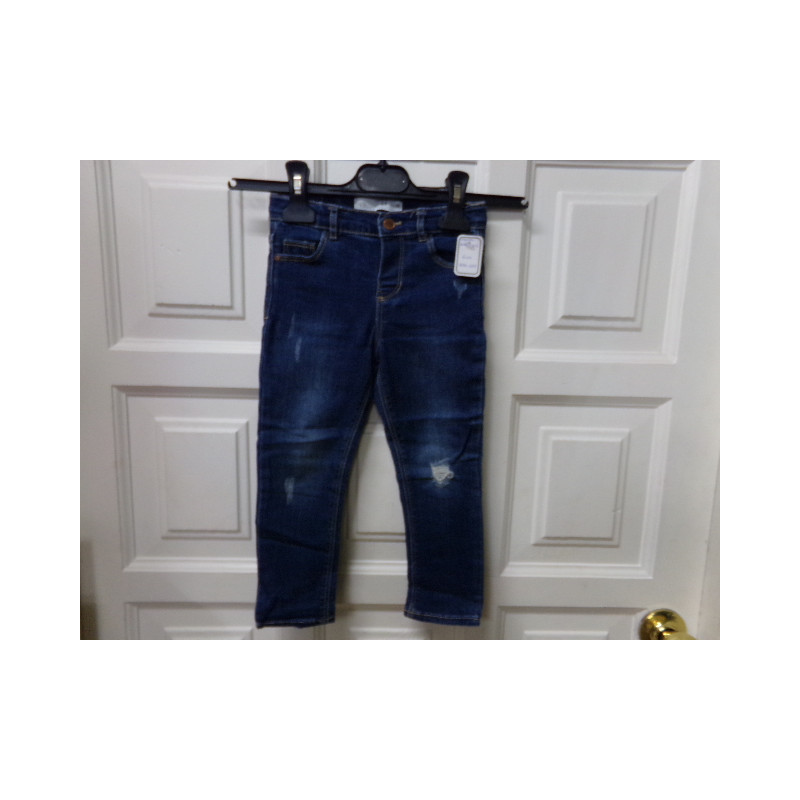 Pantalón vaquero Zara 2-3 años. Segunda mano.