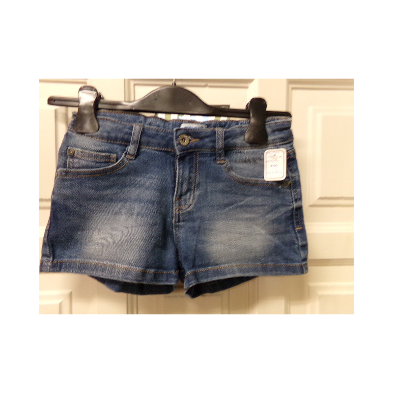 Pantalón corto Mayoral 10 años. Segunda mano.