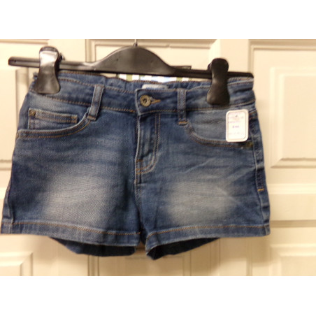 Pantalón corto Mayoral 10 años. Segunda mano.