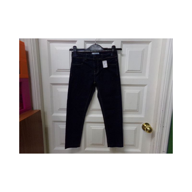 Pantalón vaquero niña 10 años. Segunda mano.