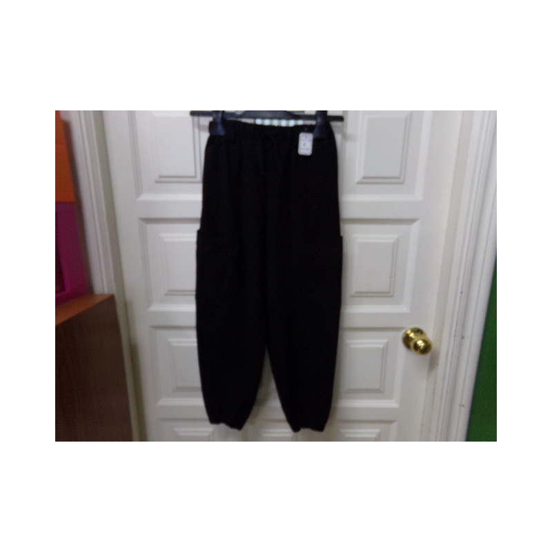 Pantalón ancho negro Zara 10 años. Segunda mano.