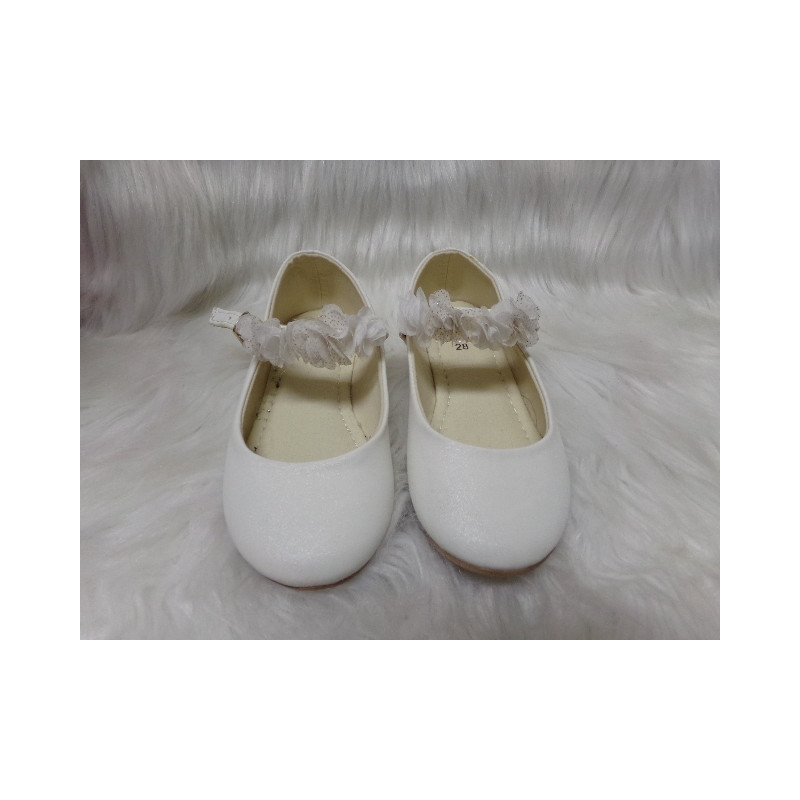 Merceditas beig nº 28. Segunda mano.