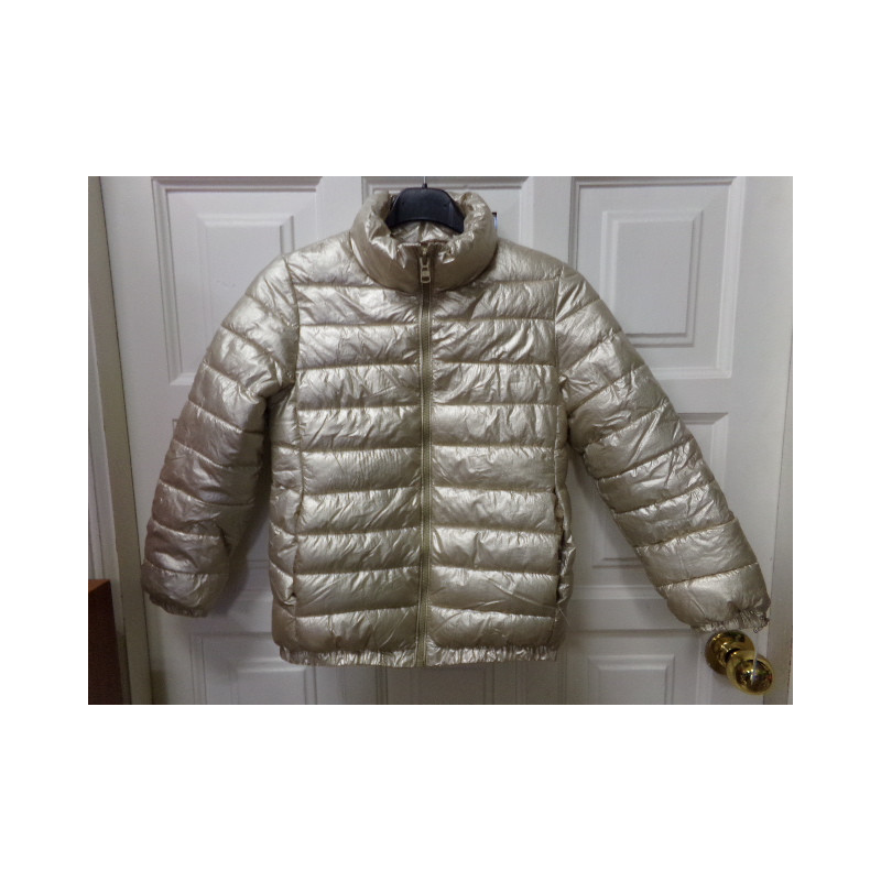 Plumas Zara 8 años. Segunda mano.