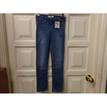 Pantalón vaquero 7 años. Segunda mano.