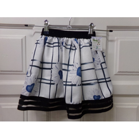Falda blanca y negra 4 años. Segunda mano.