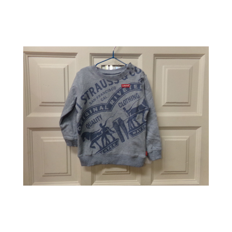 Sudadera Levis azul 2 años. Segunda mano.
