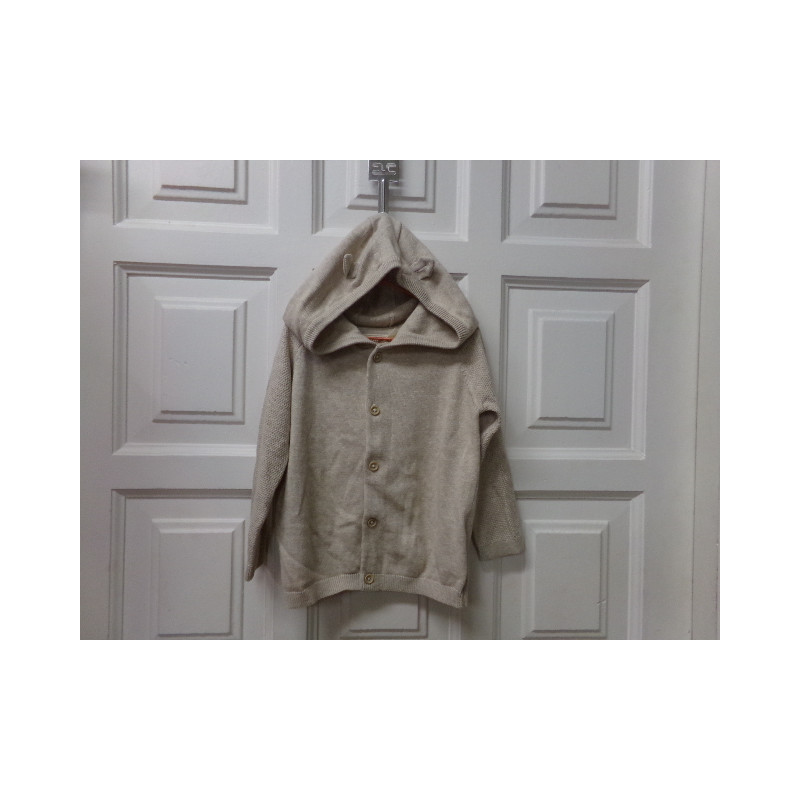 Chaqueta beige 2 años. A estrenar.