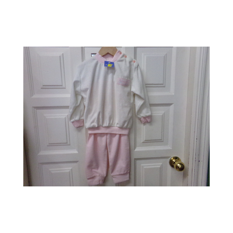 Pijama 3 años. A estrenar.