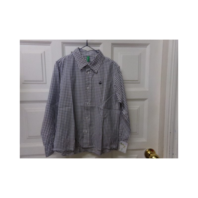Camisa cuadros negro Benetton 8 años. Segunda mano.