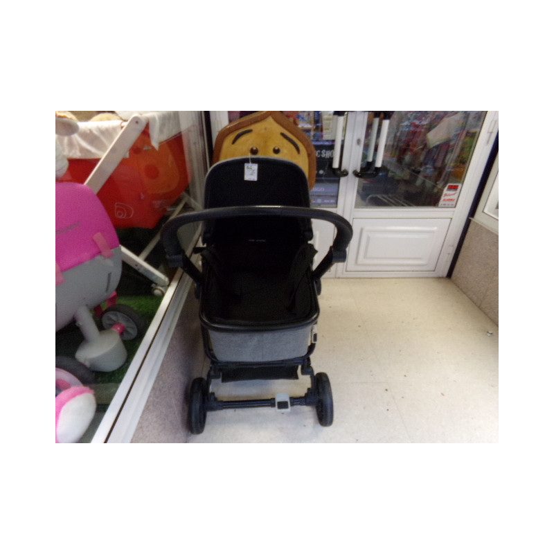 Carro gris duo Be cool Quantum, con plástico de lluvia. Segunda mano.