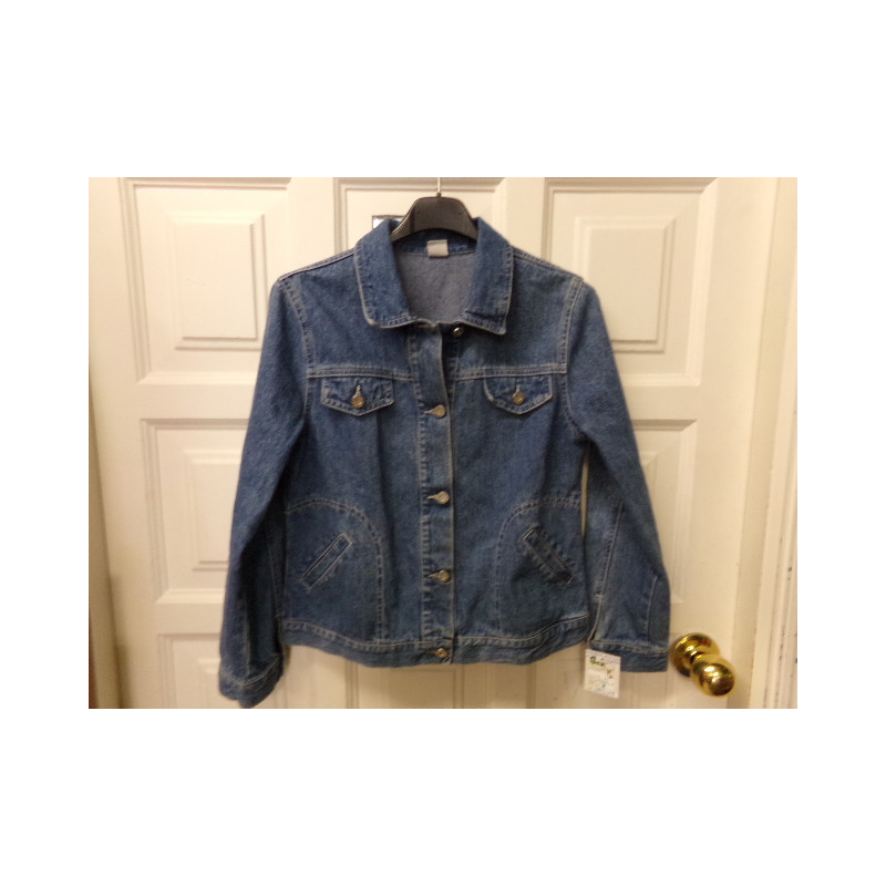 Cazadora vaquera Mayoral 12 años. Segunda mano.