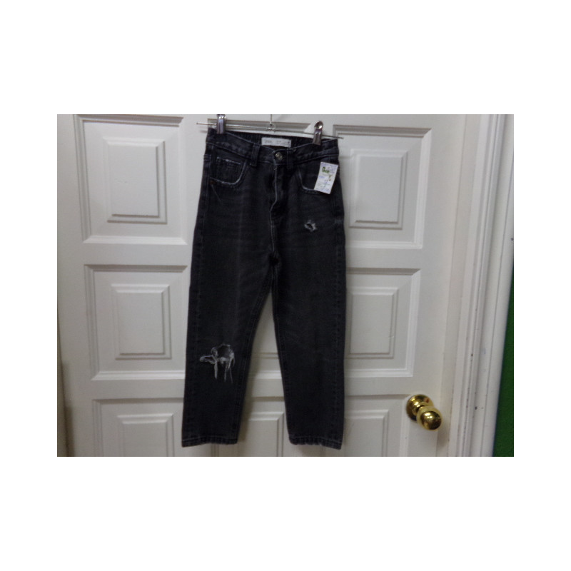Pantalón gris Zara 6 años. Segunda mano.