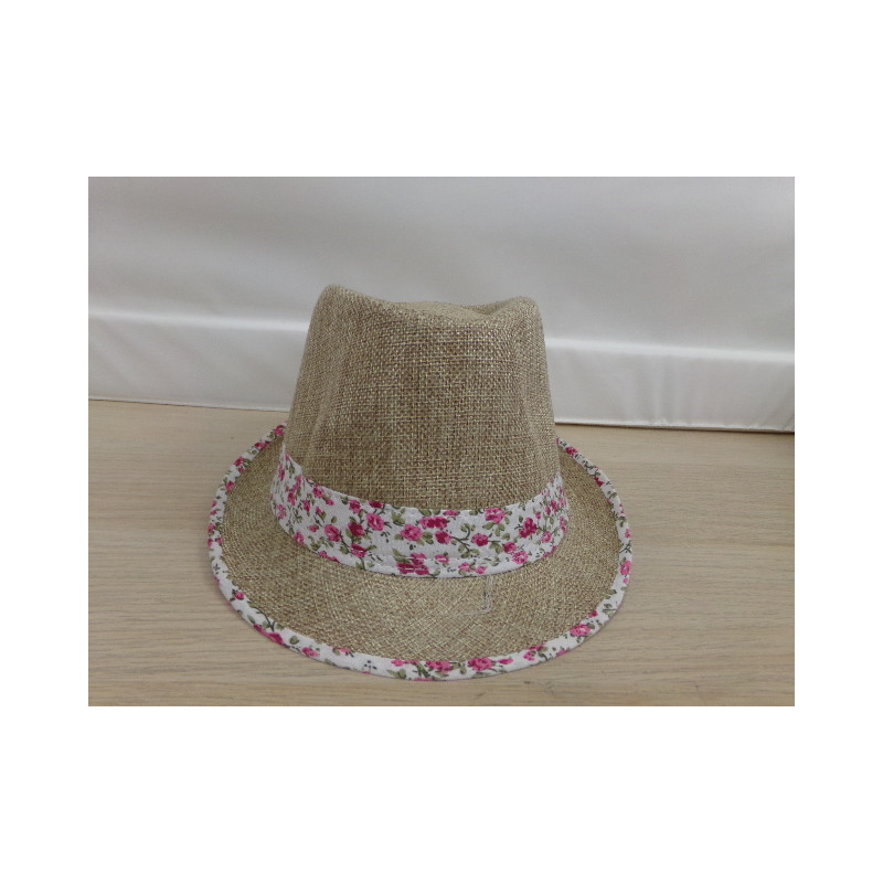 Sombrero de verano. A estrenar