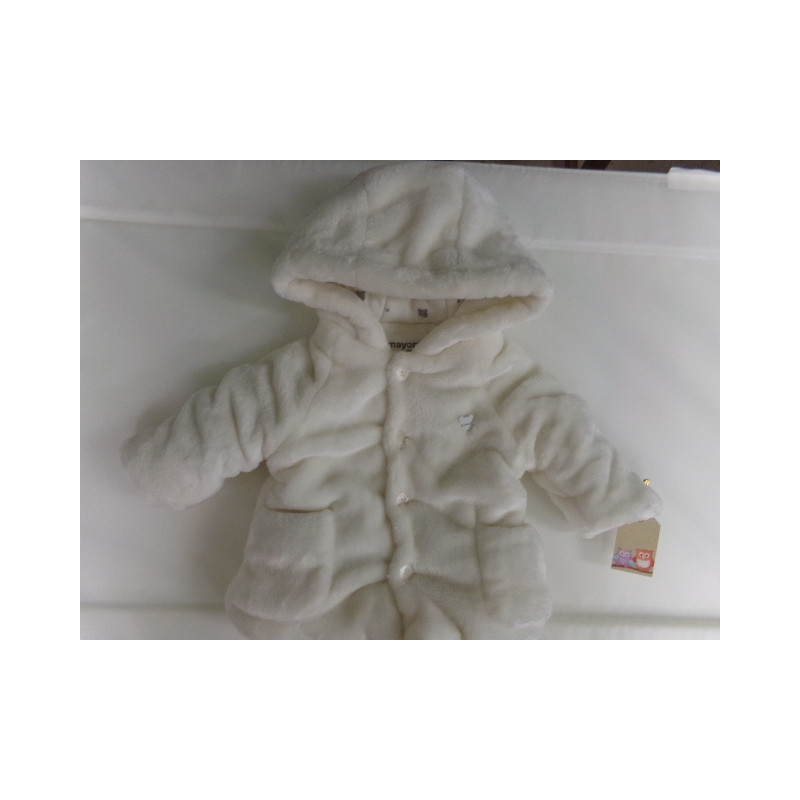 Abriguito pelito MAyoral 6-9 meses. Segunda mano.