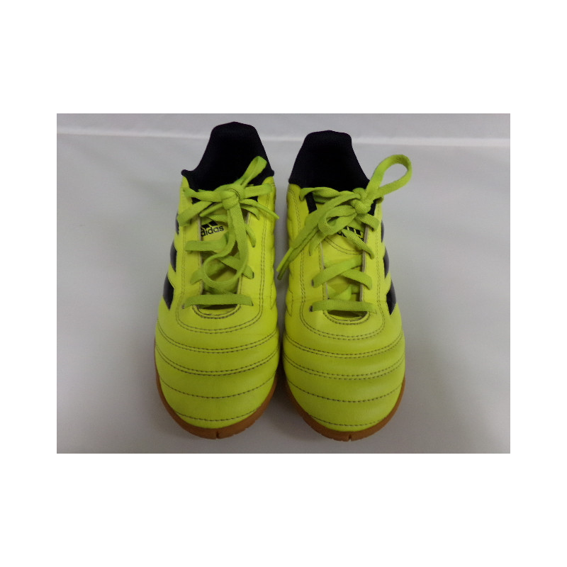 Tenis Adidas nº 35. Segunda mano.