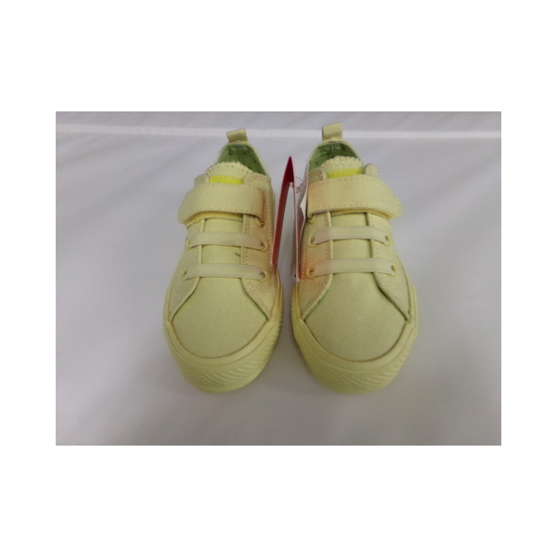 Tenis loneta amarillos nº 28. A estrenar.