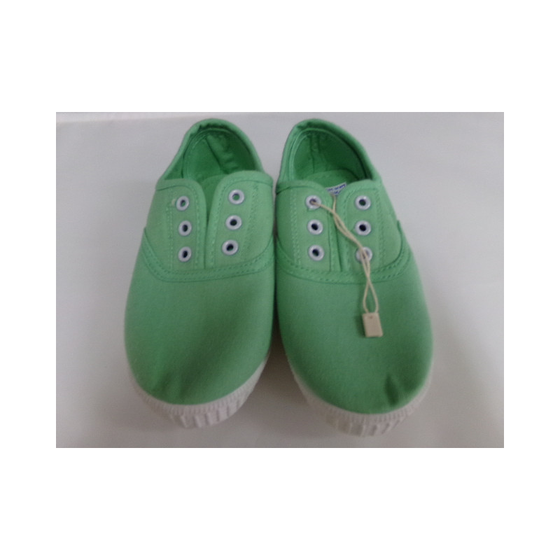 Tenis loneta verdes nº 30. A estrenar.