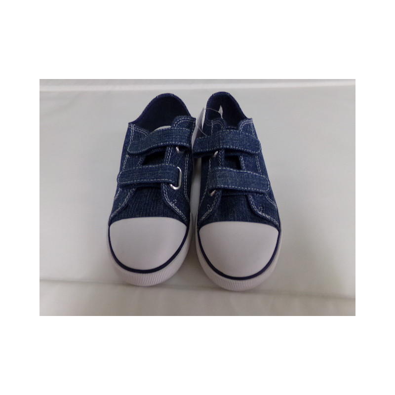 Tenis loneta vaqueras nº 30. A estrenar.