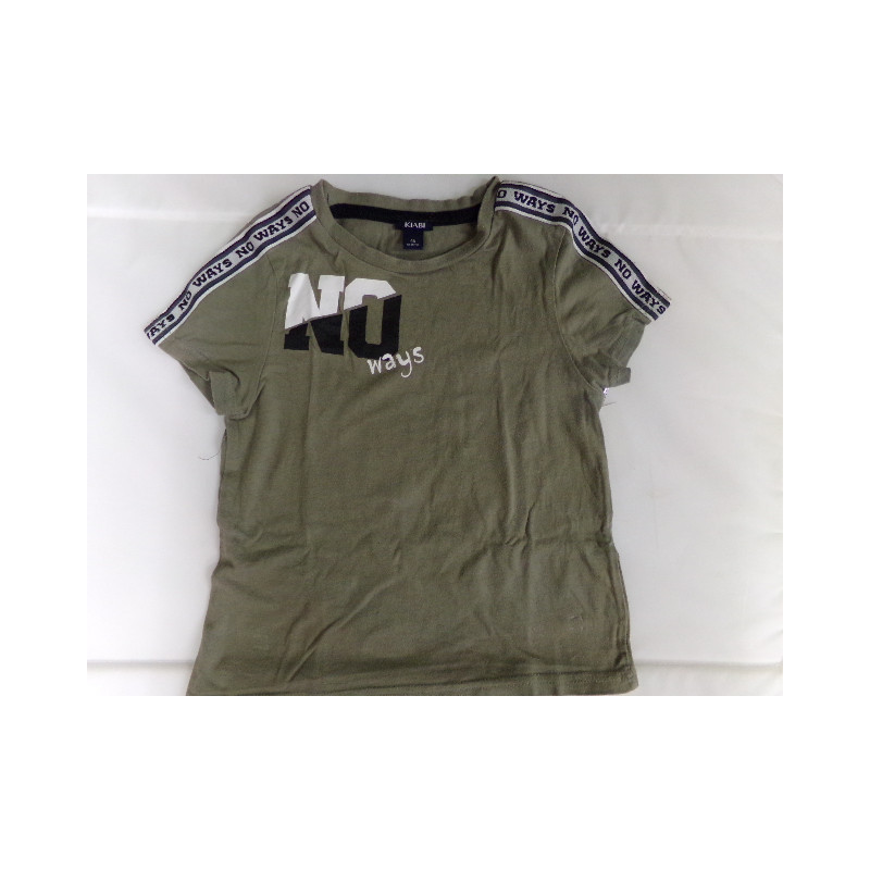 Camiseta 4 años verde militar. Segunda mano.