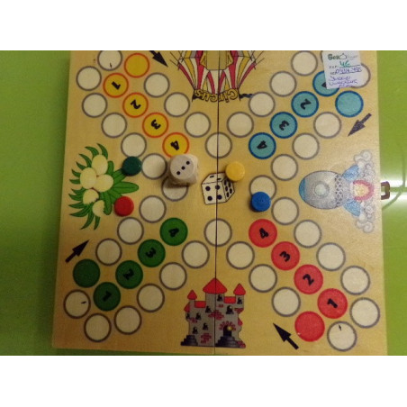Juego de madera. Segunda mano