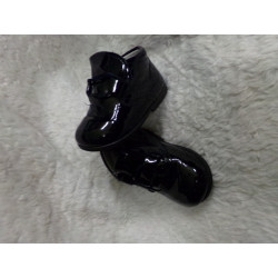Botas charol T19