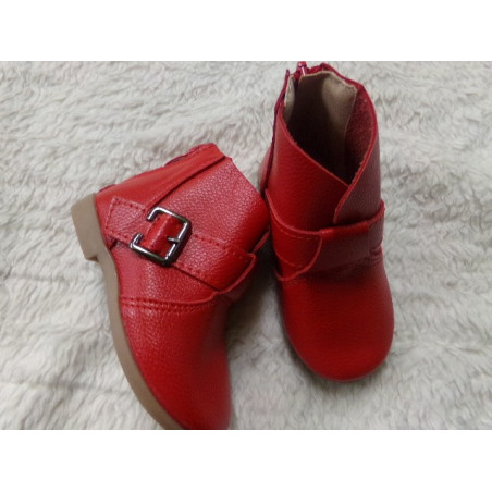 Bota roja n 22. Sin uso