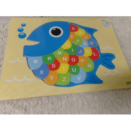 Puzzle de madera encajable. Segunda mano