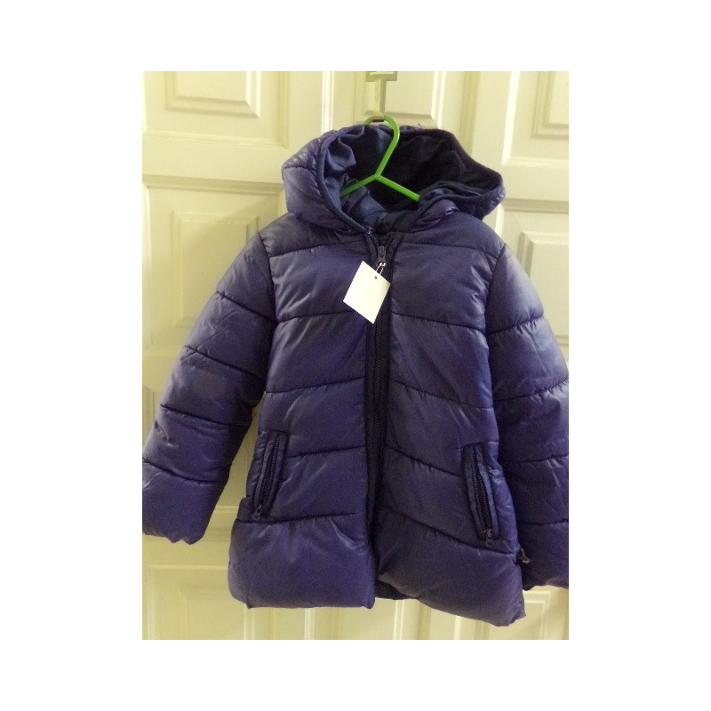 Plumas Benetton talla 4-5 años. Segunda mano