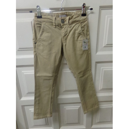 Pantalon camel Pepe talla 4-5 años. Segunda mano