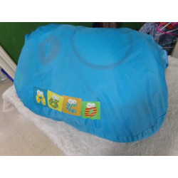 Refugio de sol con manta de actividades