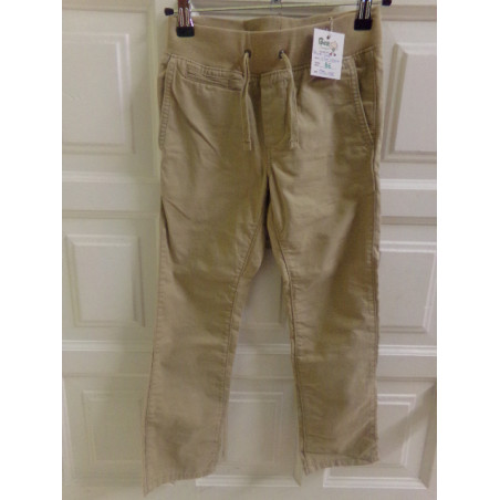 Pantalón talla 7 años. GAP. Segunda mano